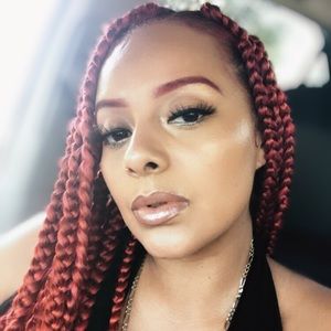 Meet your Posher, Dolly